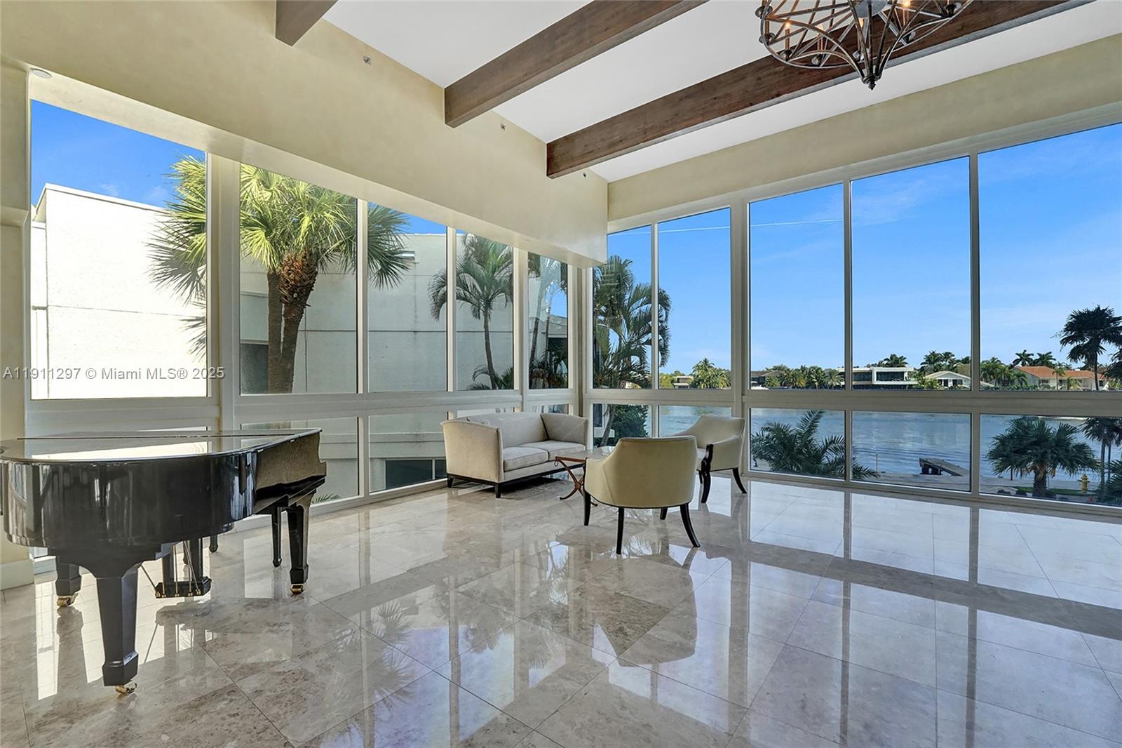 HAMPTONS WEST CONDO - Residential