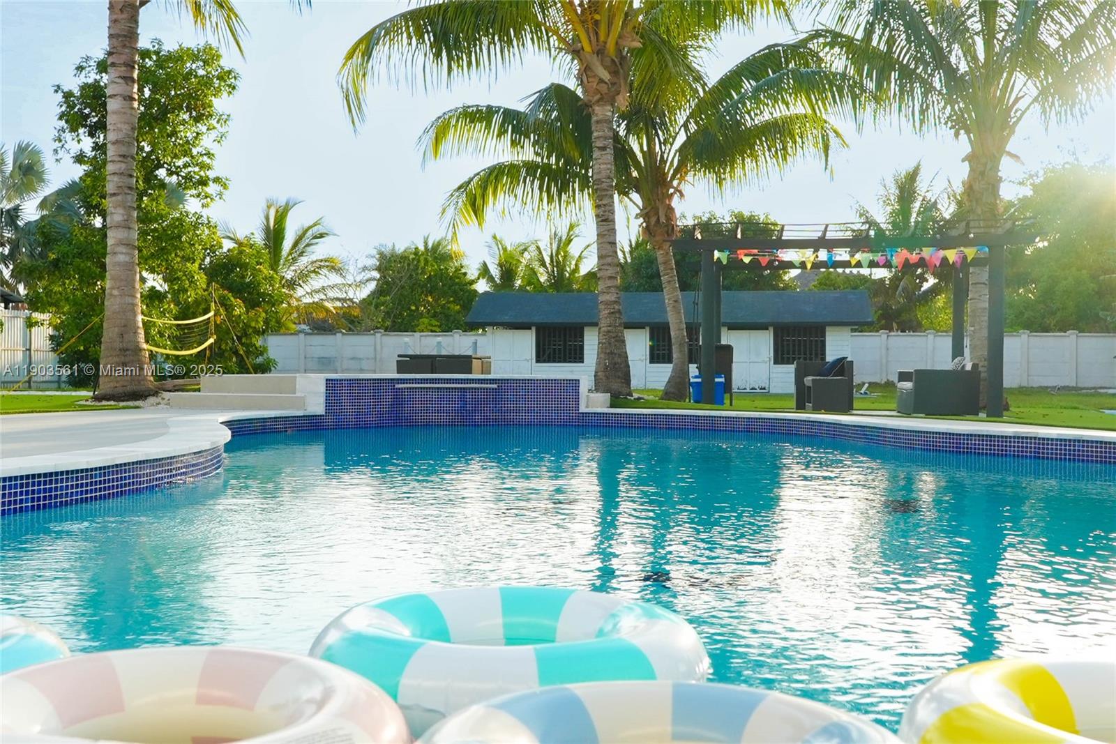 SWEETWATER ESTS SUB - Residential