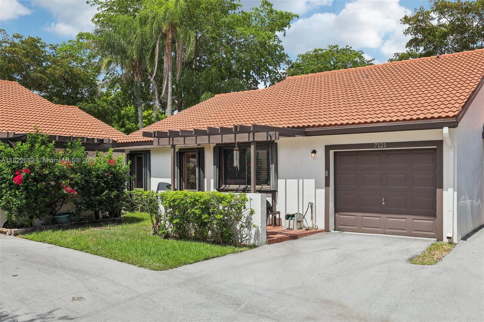 Property for Sale at 7121 Mimosa Way, Tamarac, Broward County, Florida - Bedrooms: 2 
Bathrooms: 2  - $365,000