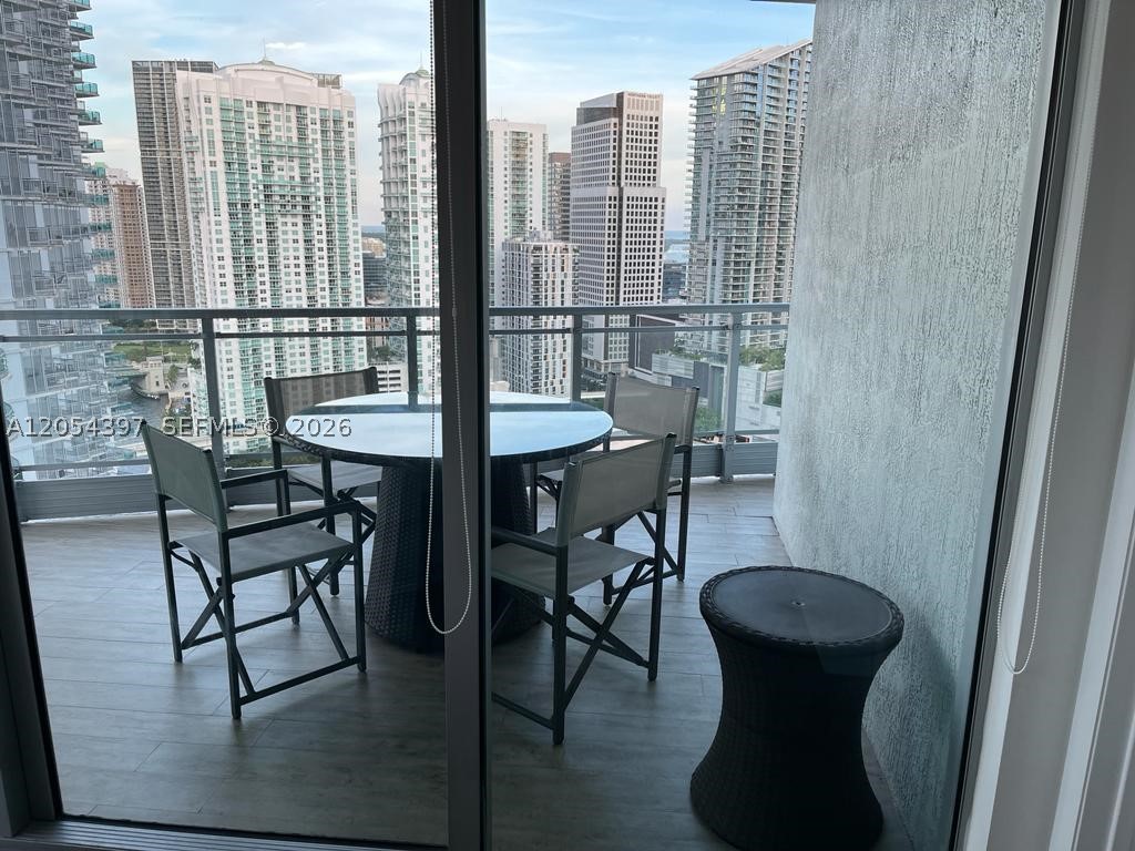 90 SW 3rd St 3004