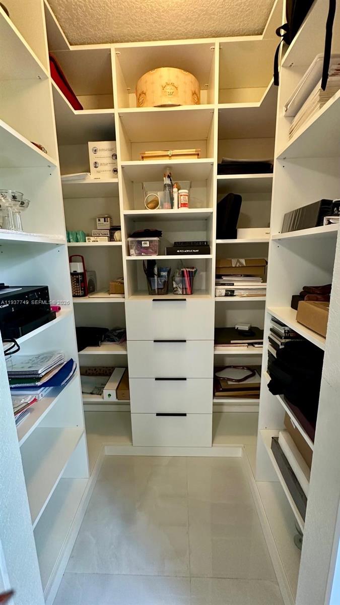 REDLANDS BEST 1ST ADDN - Residential