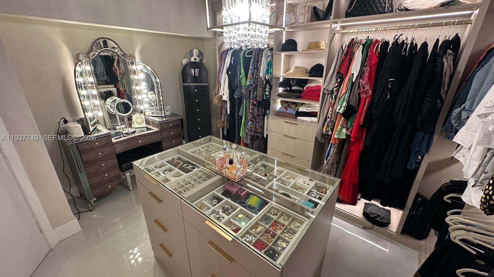 REDLANDS BEST 1ST ADDN - Residential