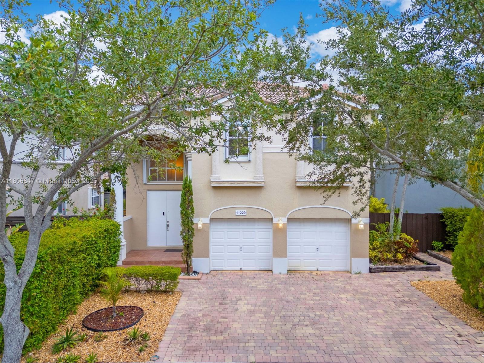 Property for Sale at 11229 Nw 47th Ln, Doral, Miami-Dade County, Florida - Bedrooms: 4 
Bathrooms: 2  - $825,000