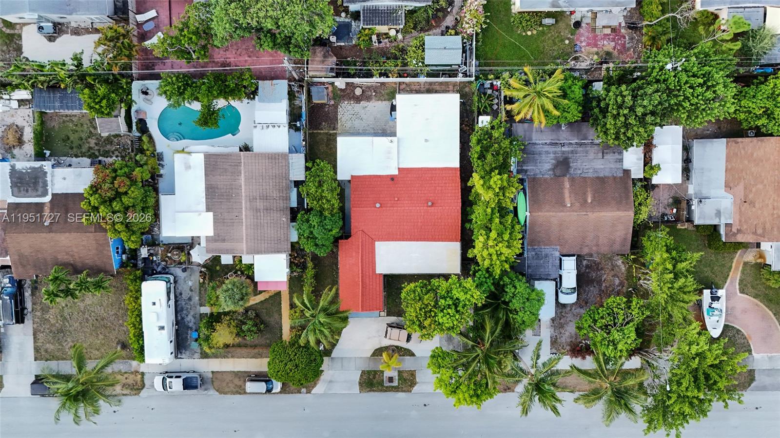 COLLIER ESTATES 3RD ADD - Residential