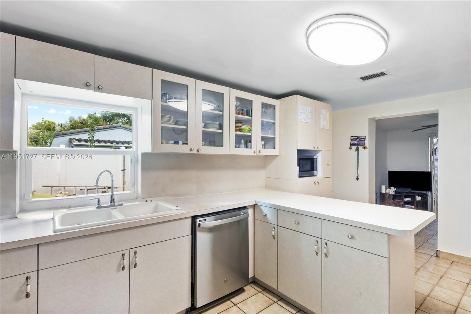 COLLIER ESTATES 3RD ADD - Residential