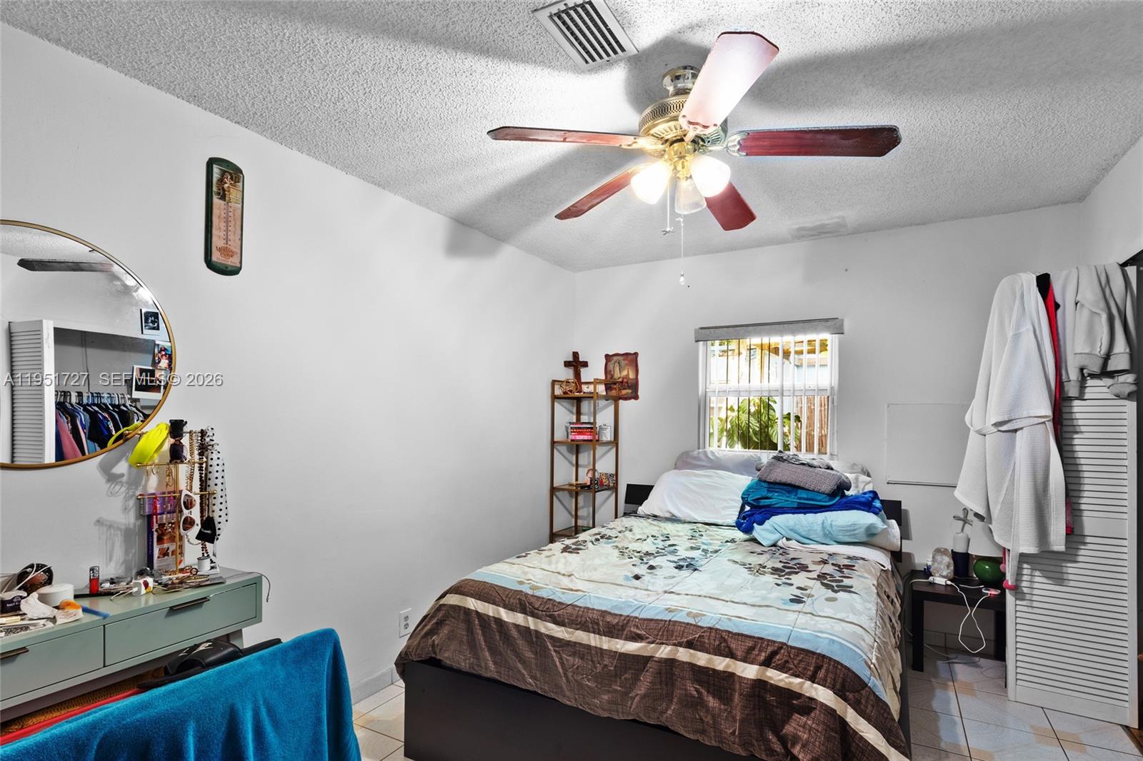 COLLIER ESTATES 3RD ADD - Residential