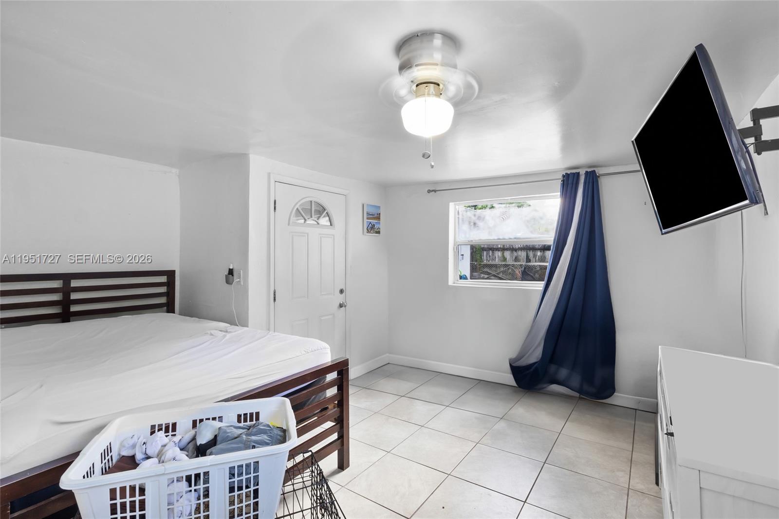 COLLIER ESTATES 3RD ADD - Residential