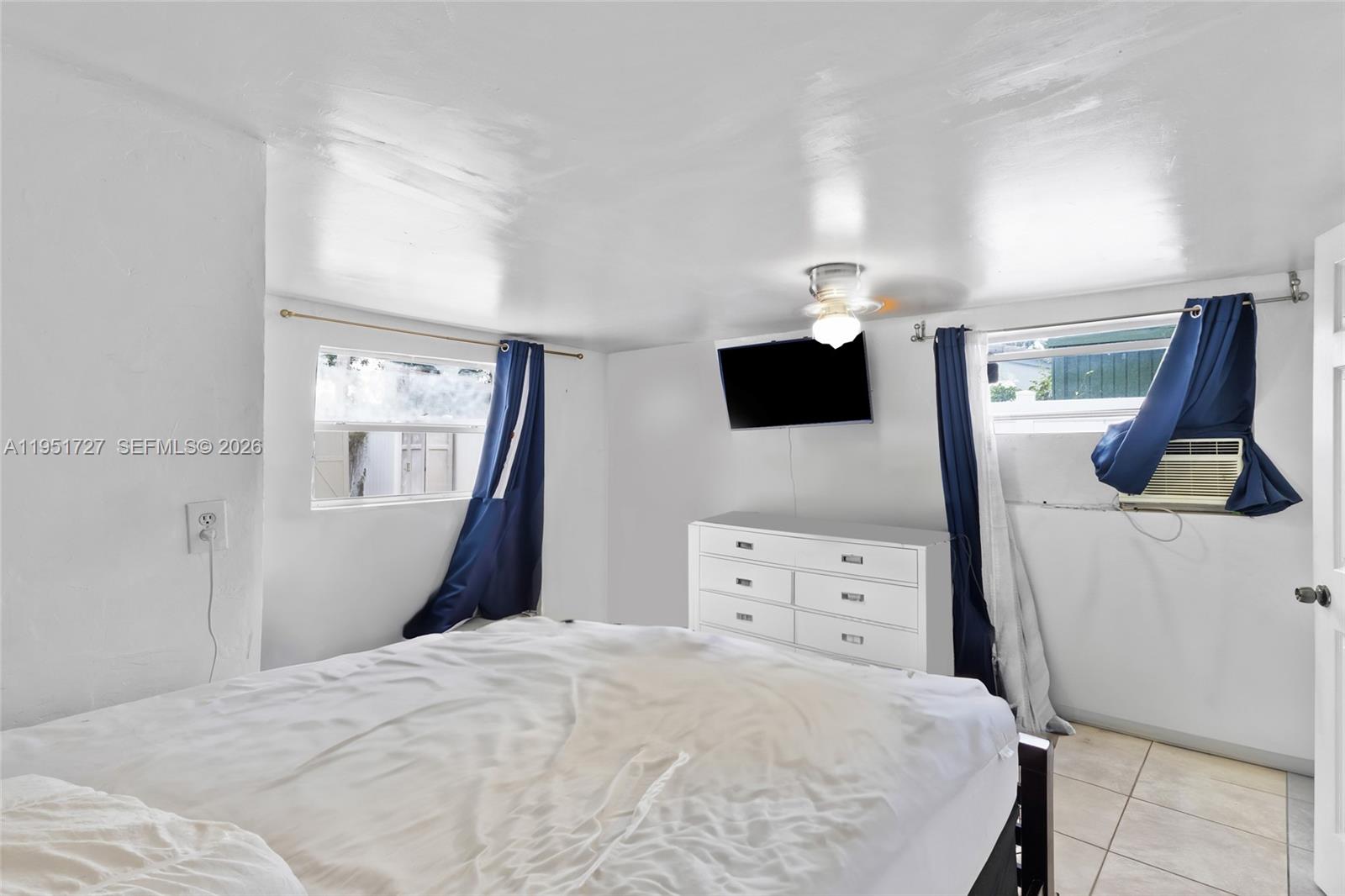 COLLIER ESTATES 3RD ADD - Residential