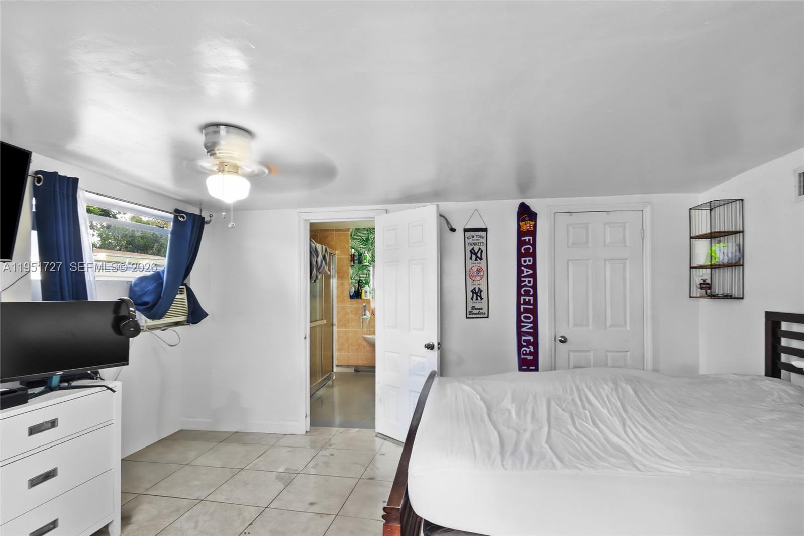 COLLIER ESTATES 3RD ADD - Residential