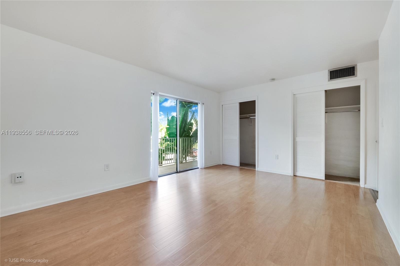 SILVER PALMS AT DADELAND - Residential