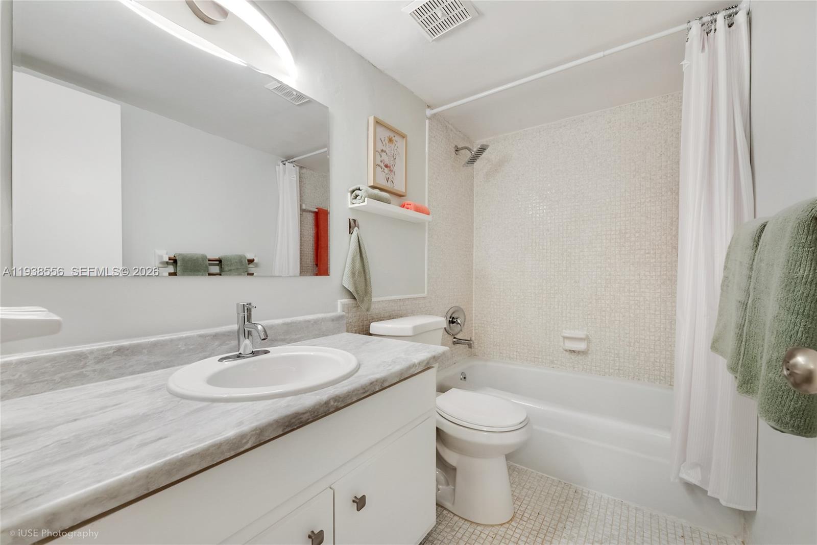 SILVER PALMS AT DADELAND - Residential