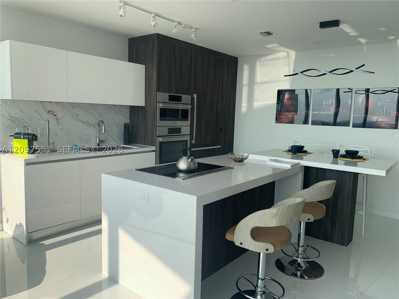 851 NE 1st Ave 3404