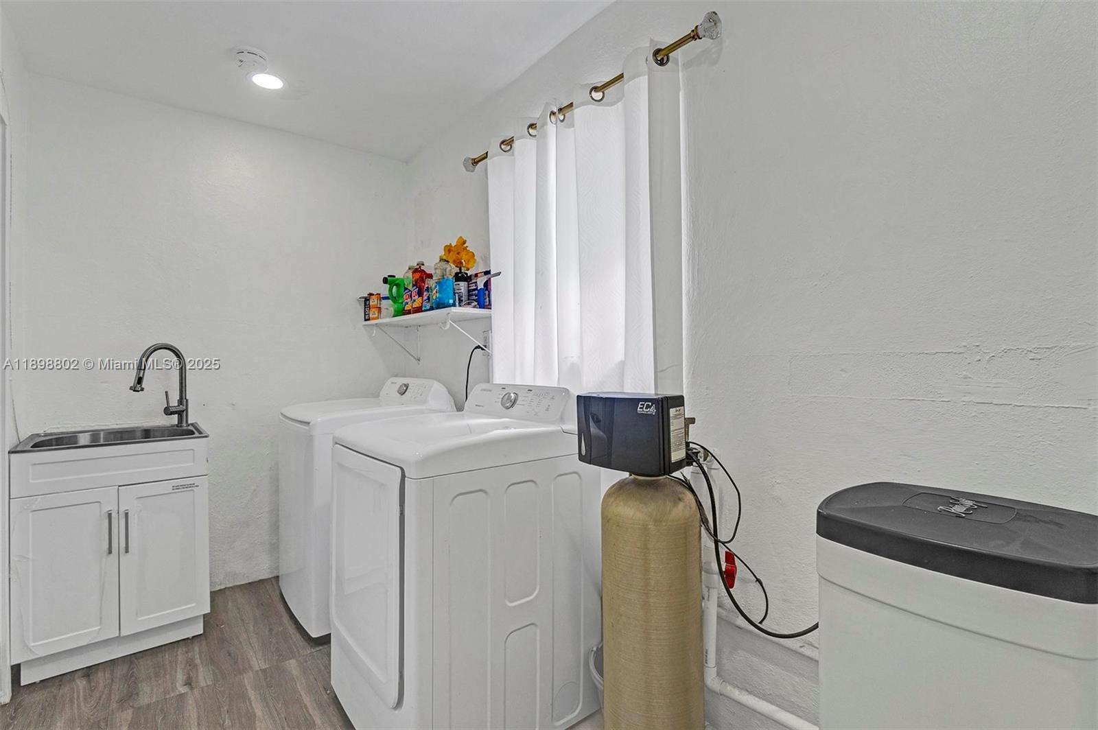 MIAMI GARDENS ESTATES SEC - Residential