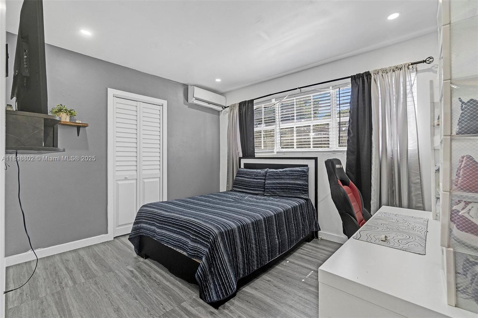 MIAMI GARDENS ESTATES SEC - Residential