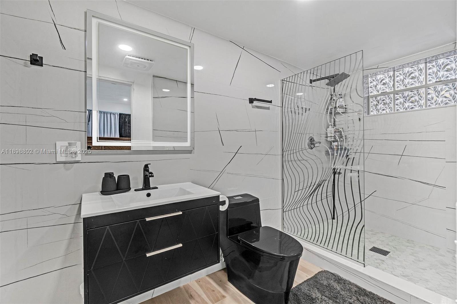 MIAMI GARDENS ESTATES SEC - Residential