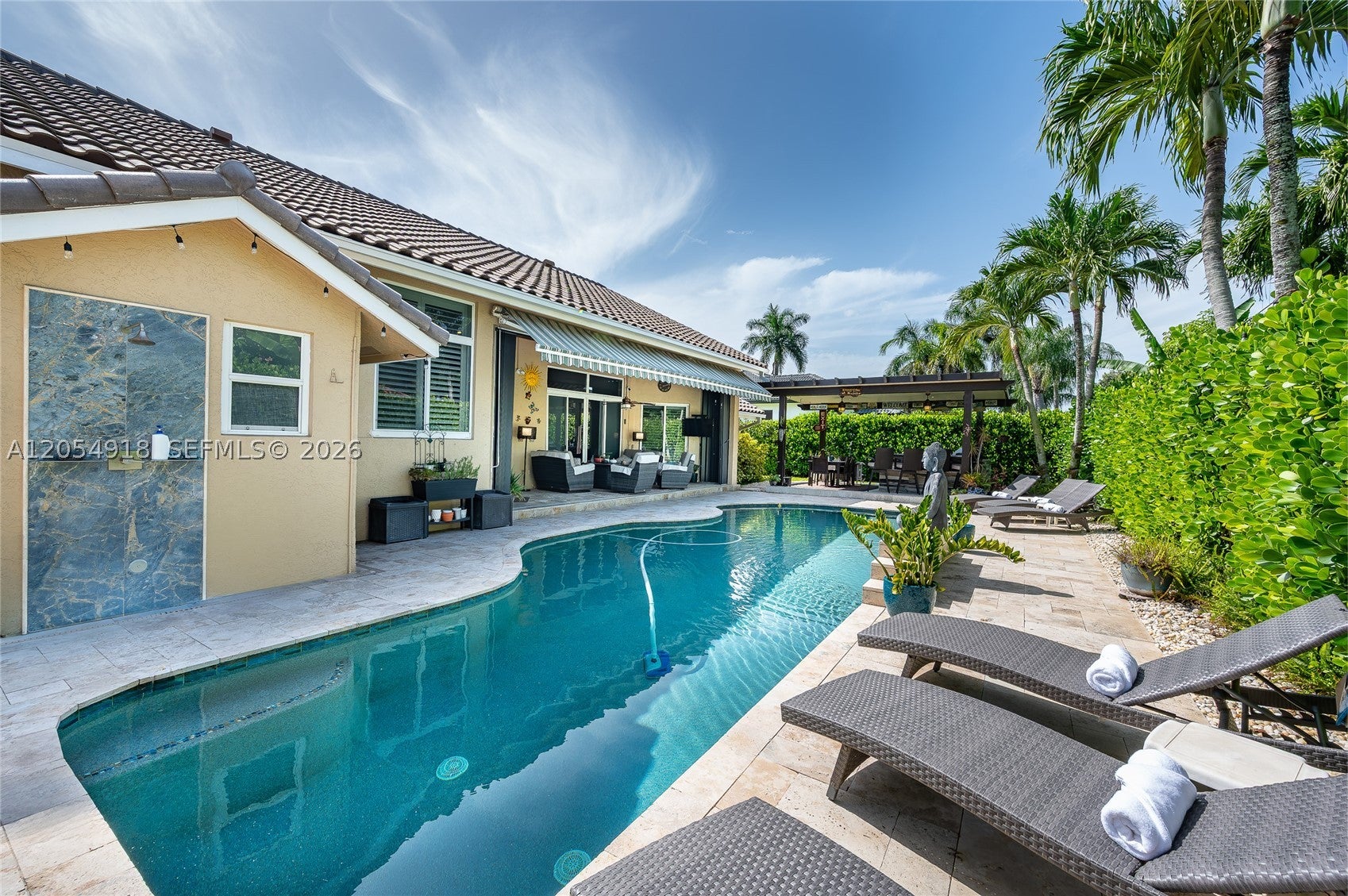 1551 SW 52nd Ter