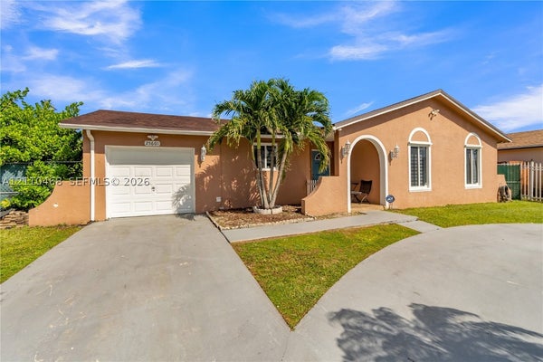 25601 SW 130TH AVE, HOMESTEAD, FL 33032 - Image 9deb8c4f85f80d91b5e1e1b7b8f737fd/2234505183