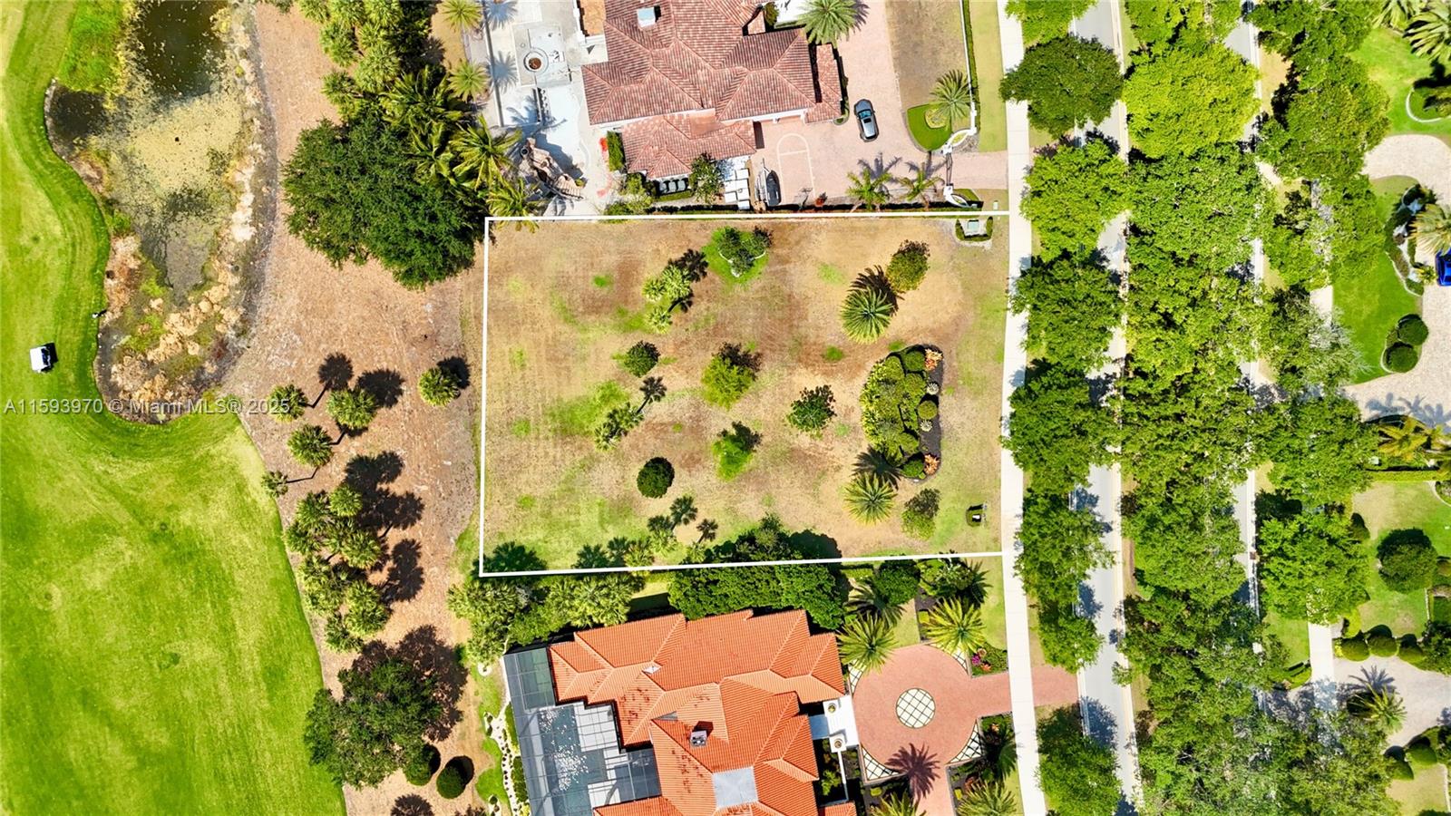 PARKLAND GOLF & COUNTRY - Residential