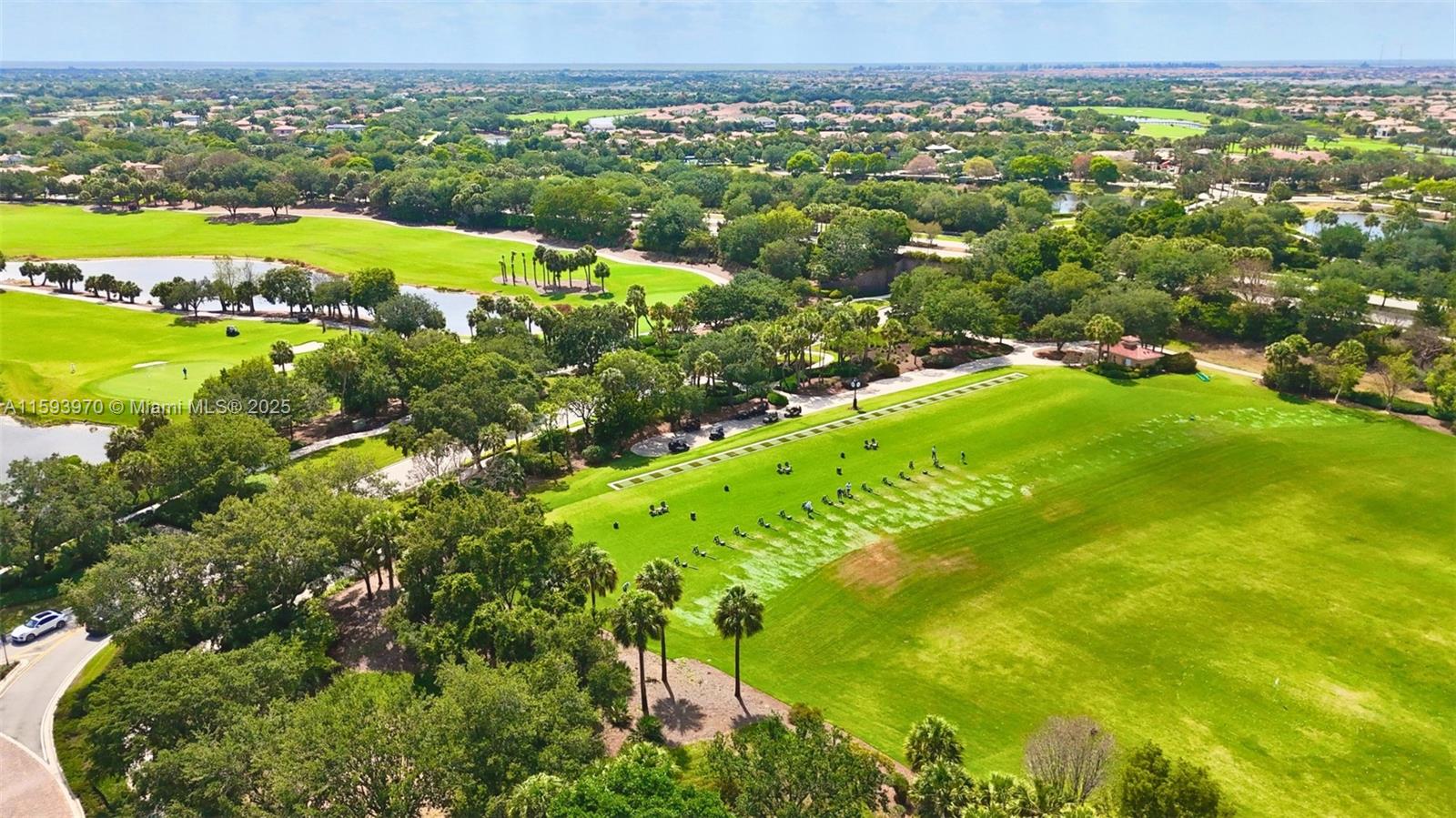 PARKLAND GOLF & COUNTRY - Residential