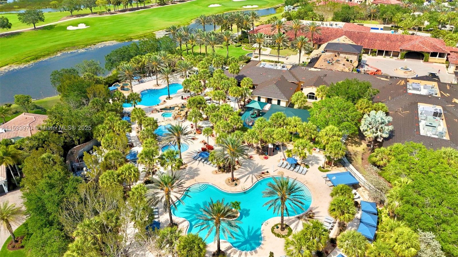PARKLAND GOLF & COUNTRY - Residential