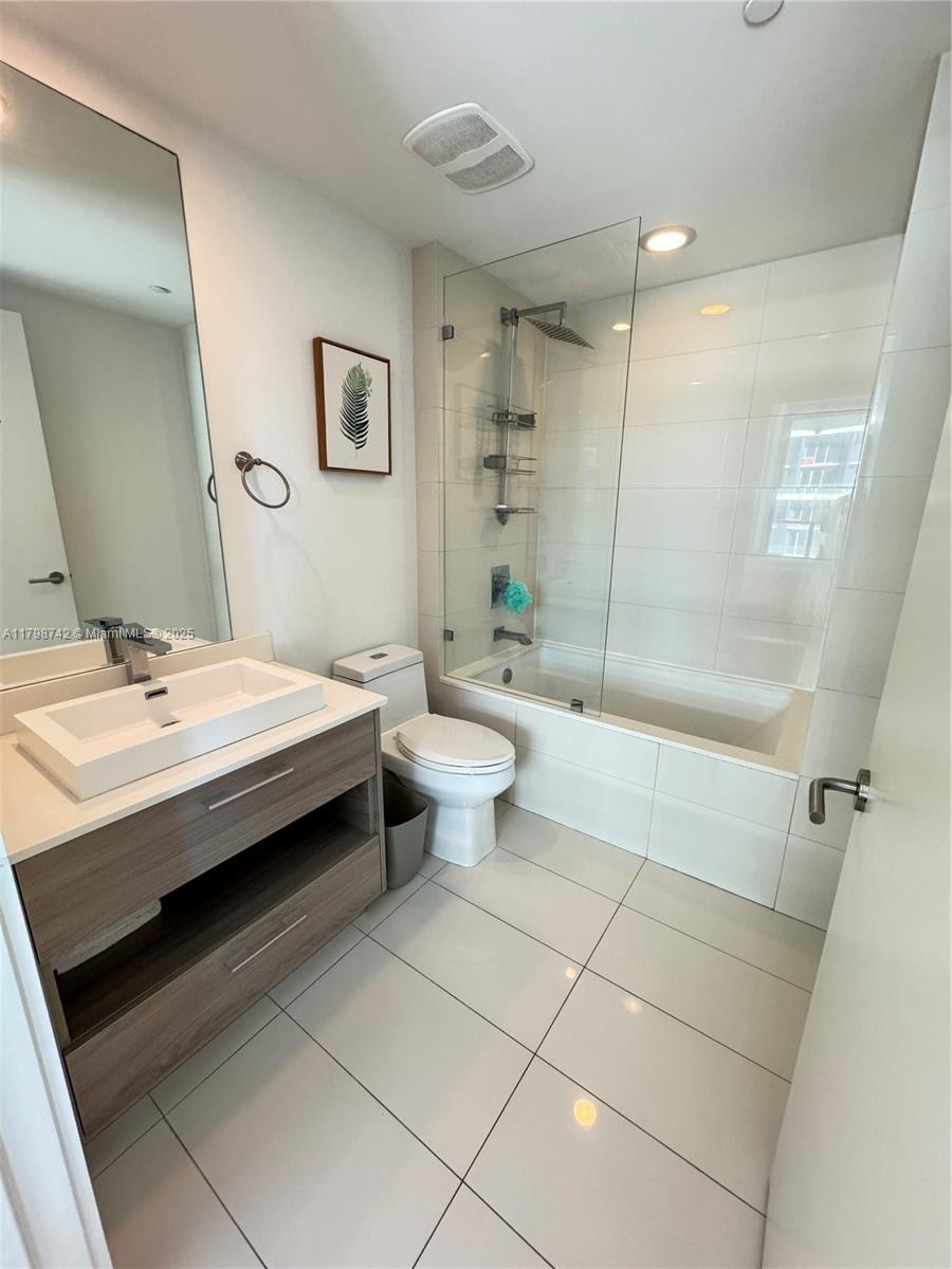 1300 S MIAMI AVENUE CONDO - Residential