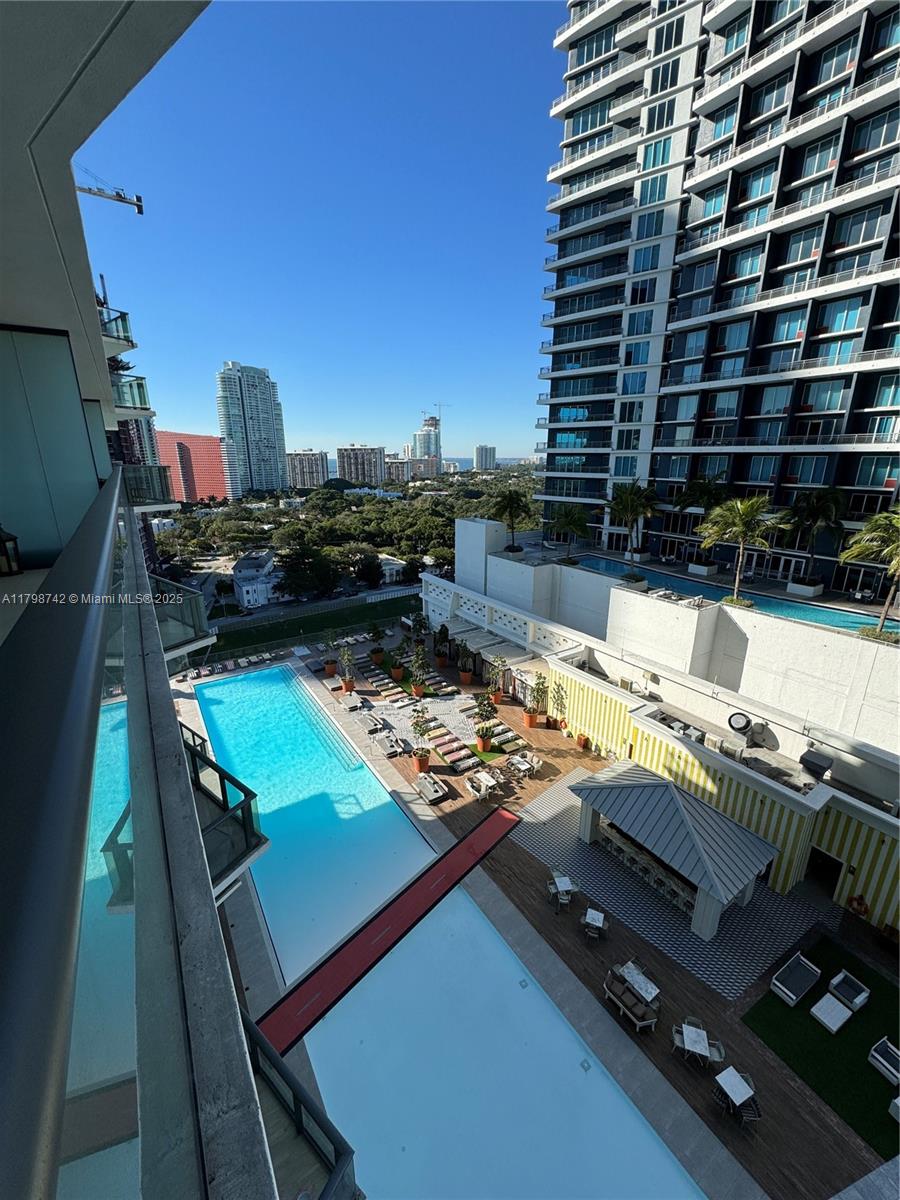 1300 S MIAMI AVENUE CONDO - Residential