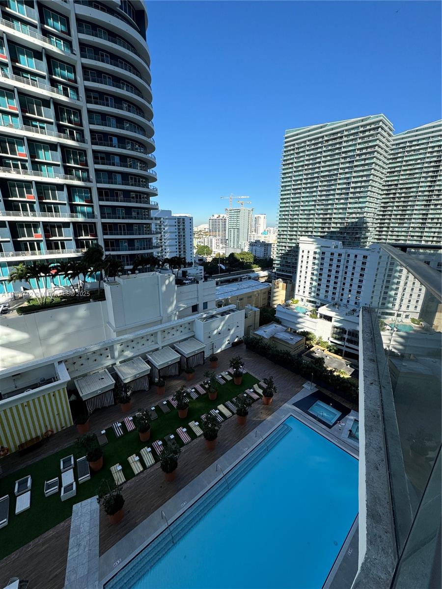 1300 S MIAMI AVENUE CONDO - Residential