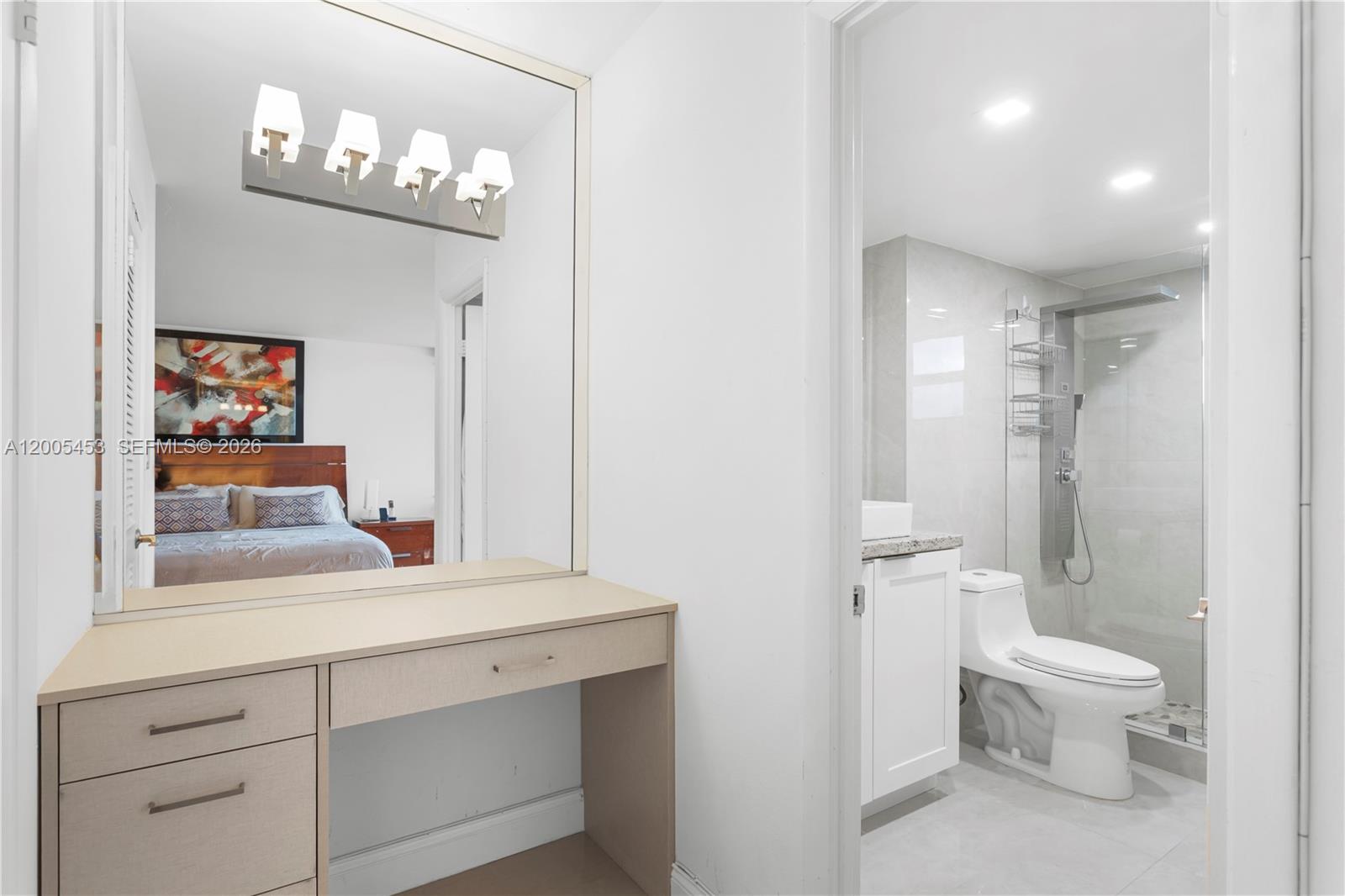 QUADOMAIN TOWER I AND IV - Residential