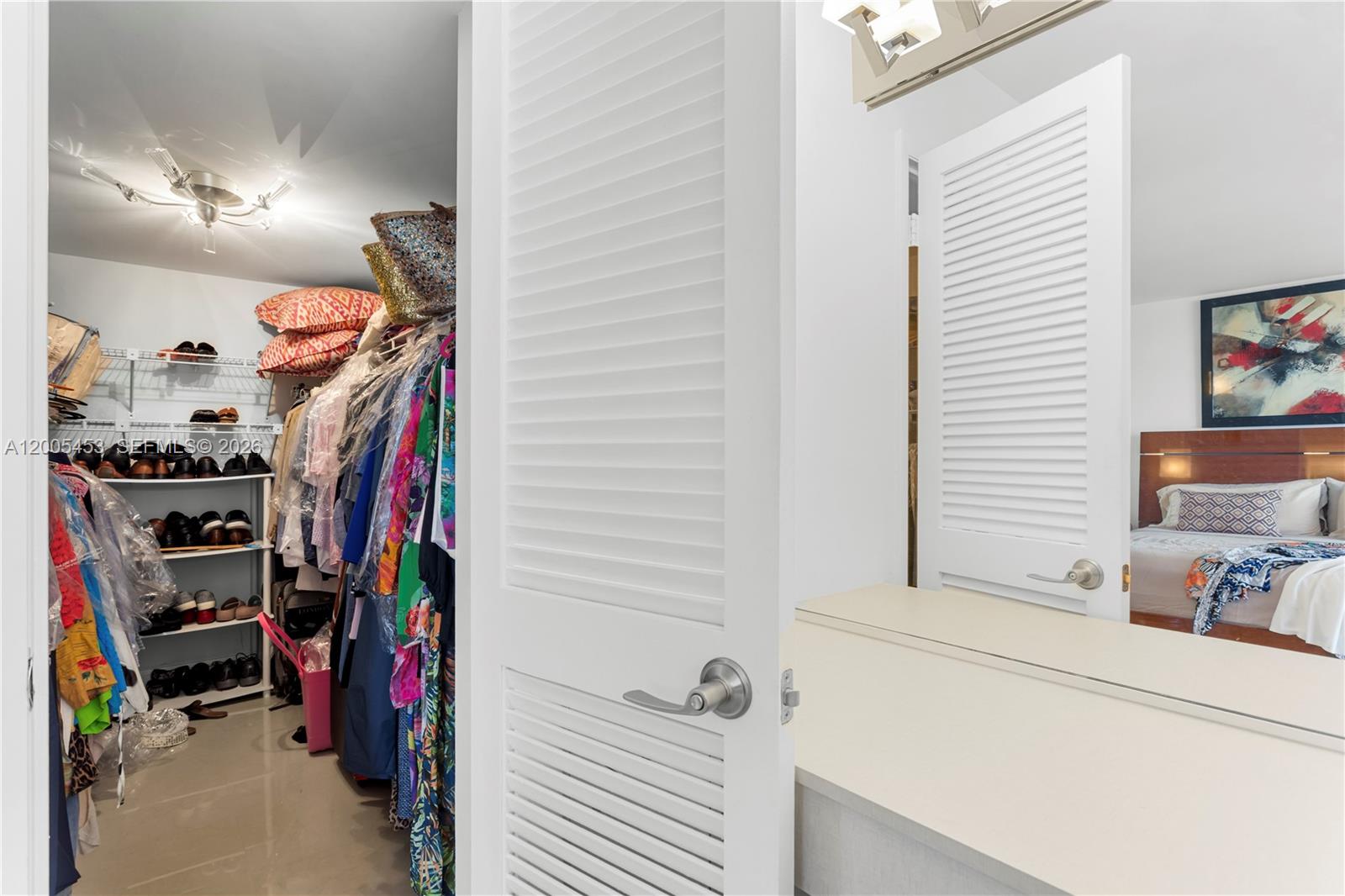 QUADOMAIN TOWER I AND IV - Residential