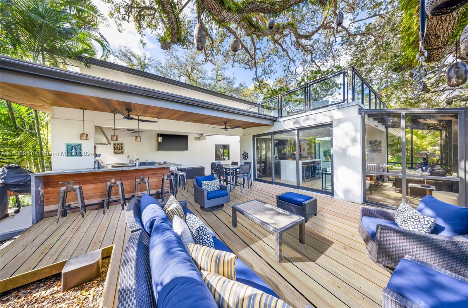 SNAPPER CREEK LAKES SUB - Residential