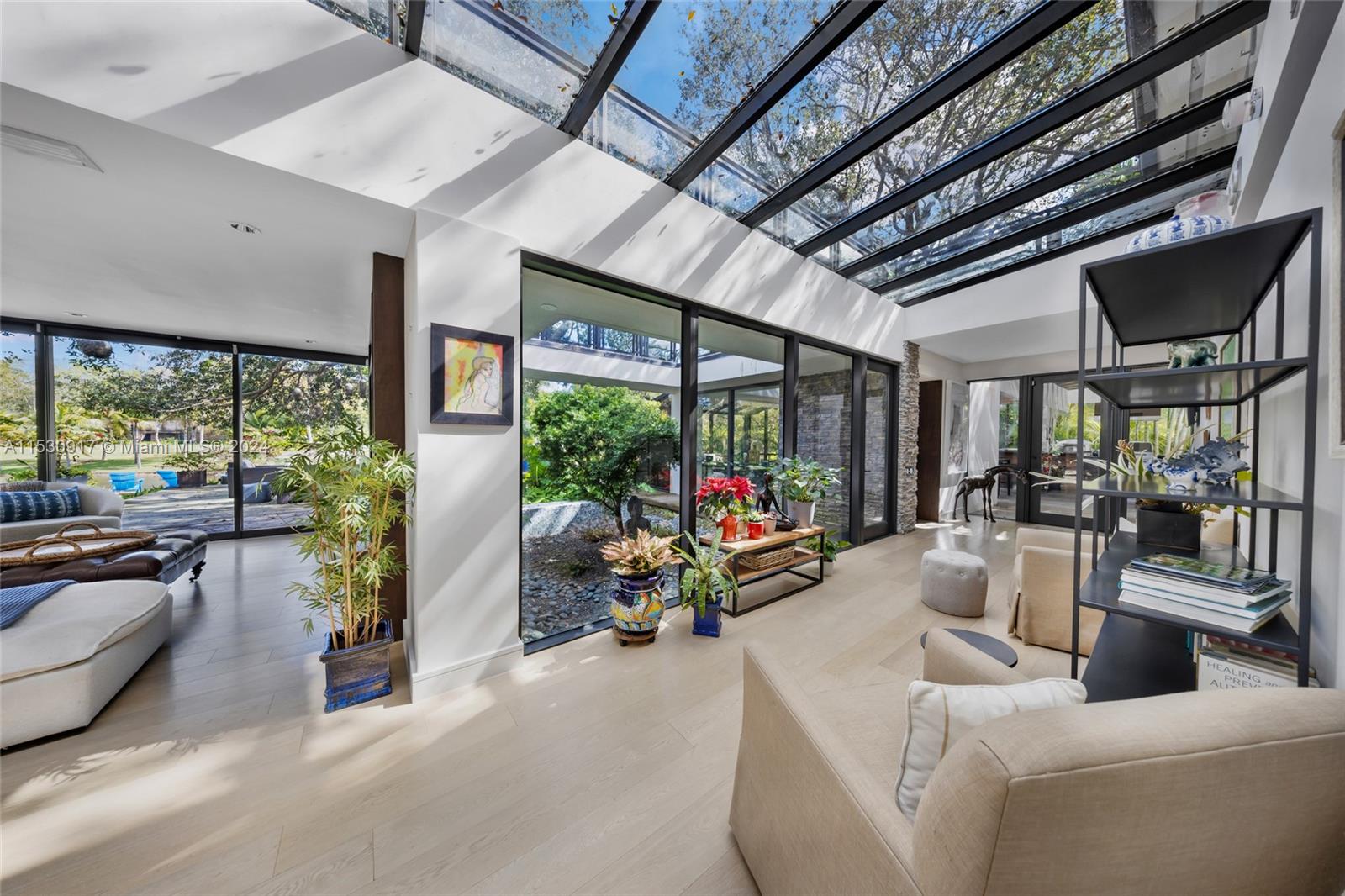 SNAPPER CREEK LAKES SUB - Residential