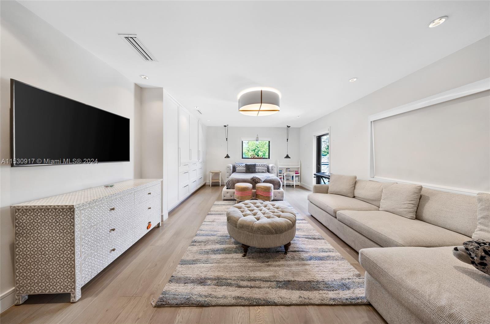 SNAPPER CREEK LAKES SUB - Residential