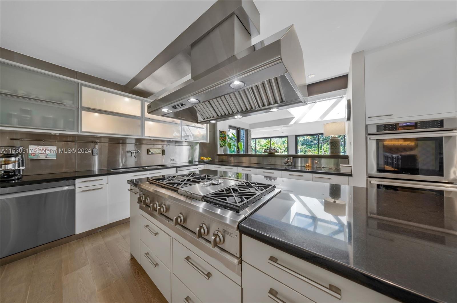 SNAPPER CREEK LAKES SUB - Residential