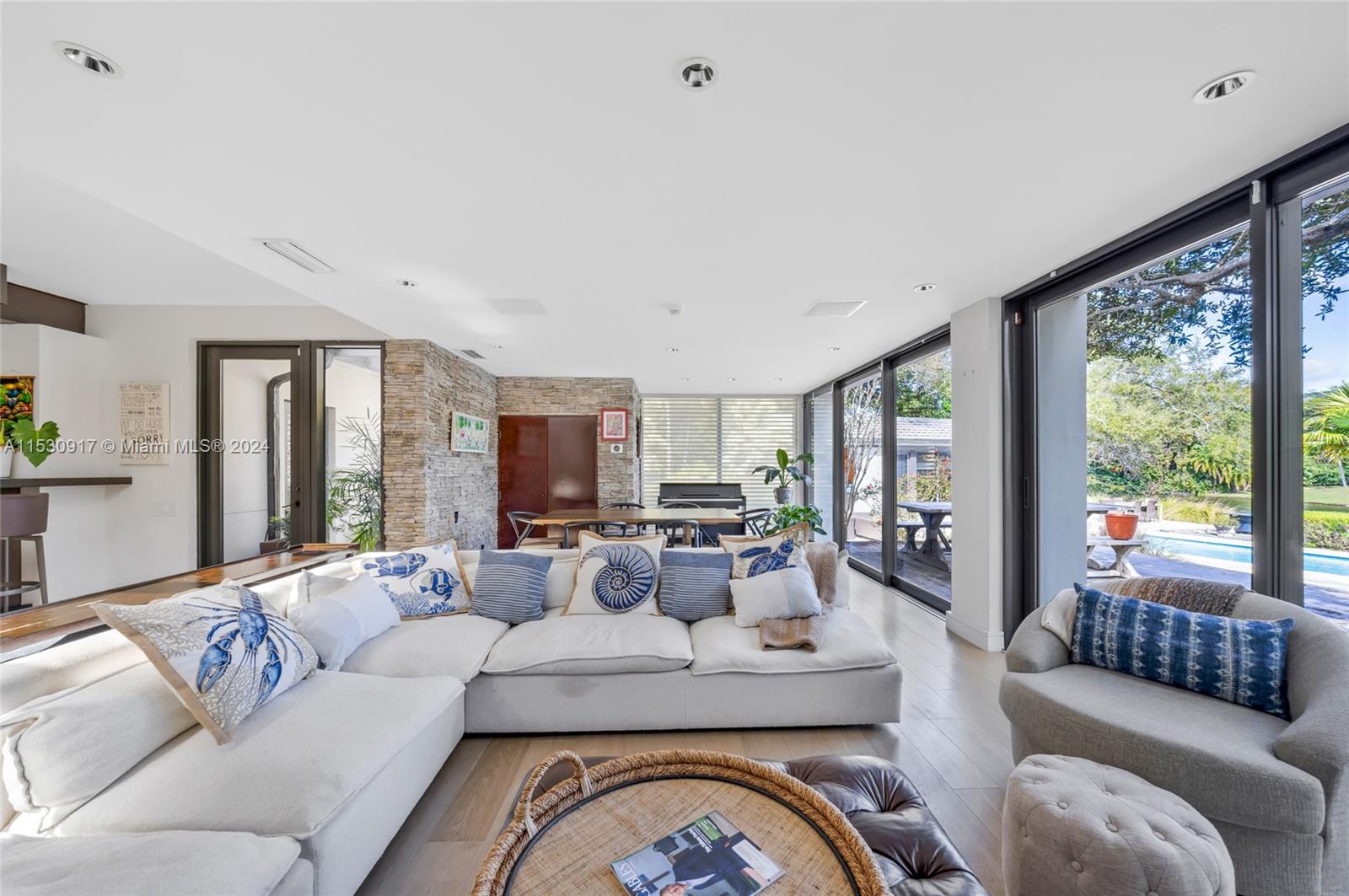 SNAPPER CREEK LAKES SUB - Residential