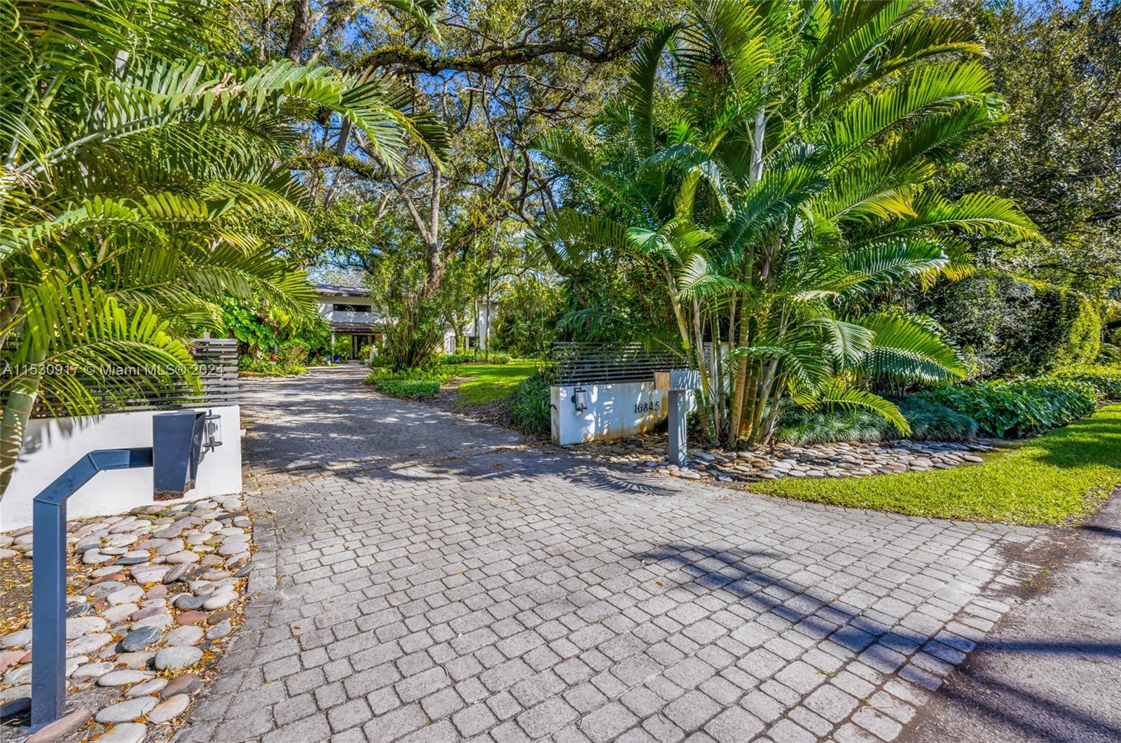 SNAPPER CREEK LAKES SUB - Residential