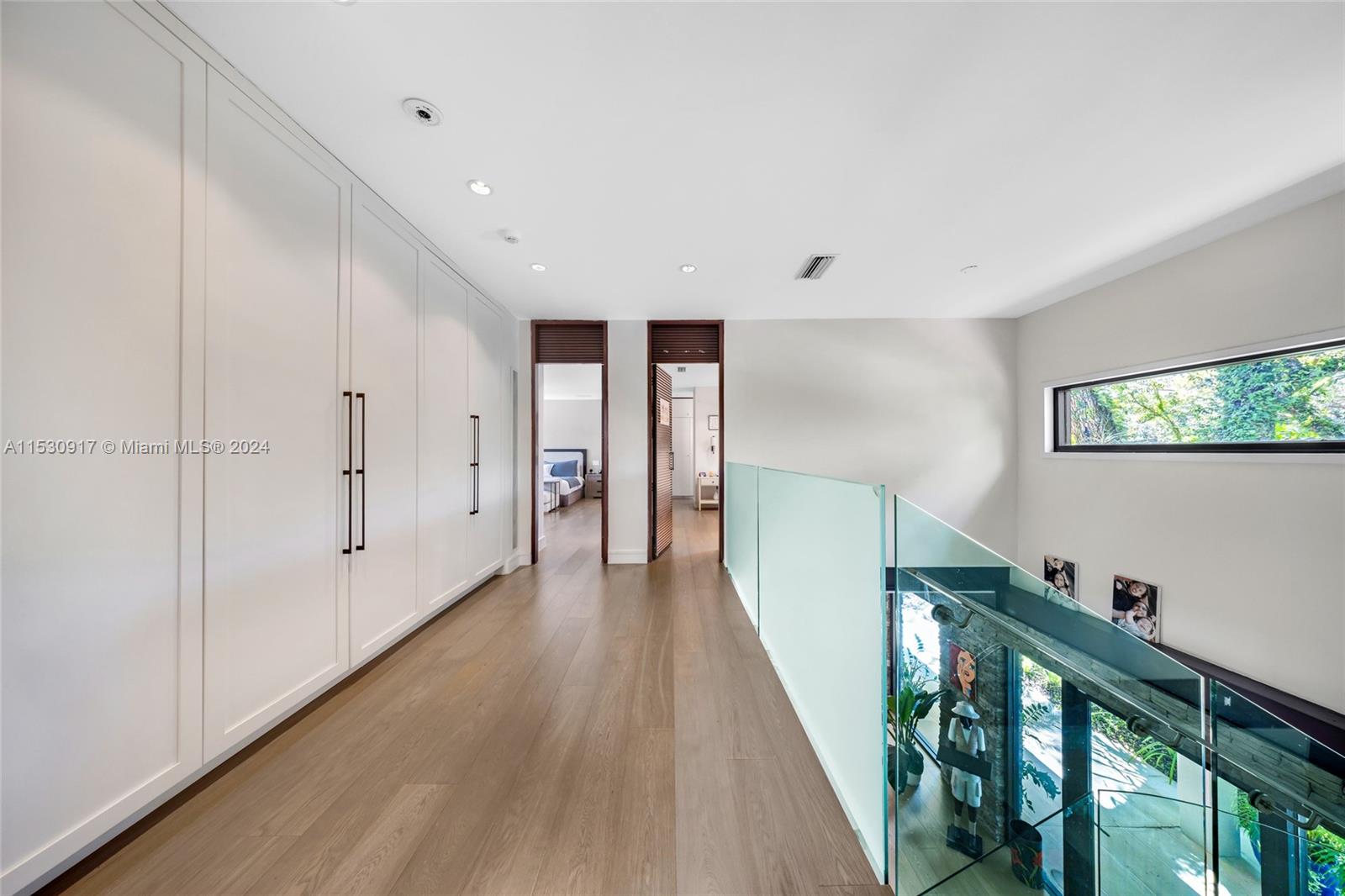 SNAPPER CREEK LAKES SUB - Residential