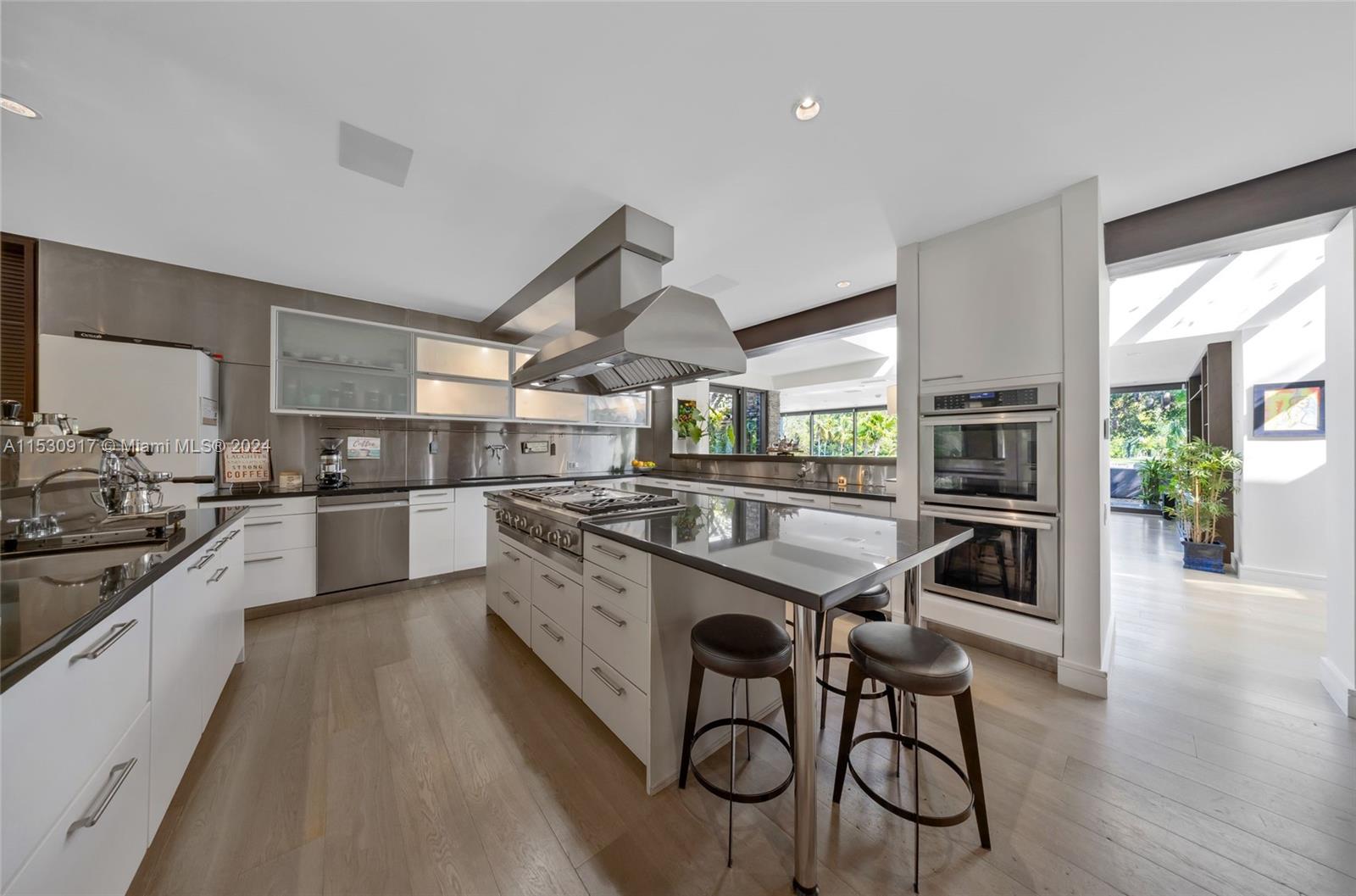 SNAPPER CREEK LAKES SUB - Residential