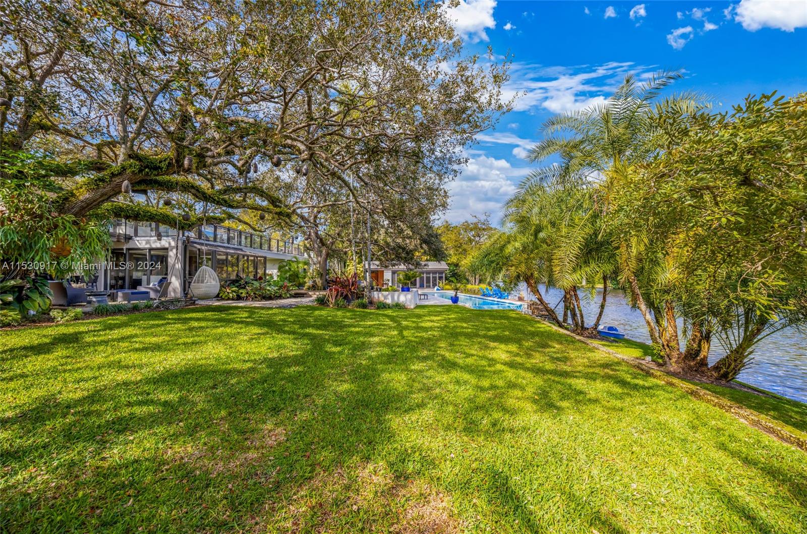 SNAPPER CREEK LAKES SUB - Residential