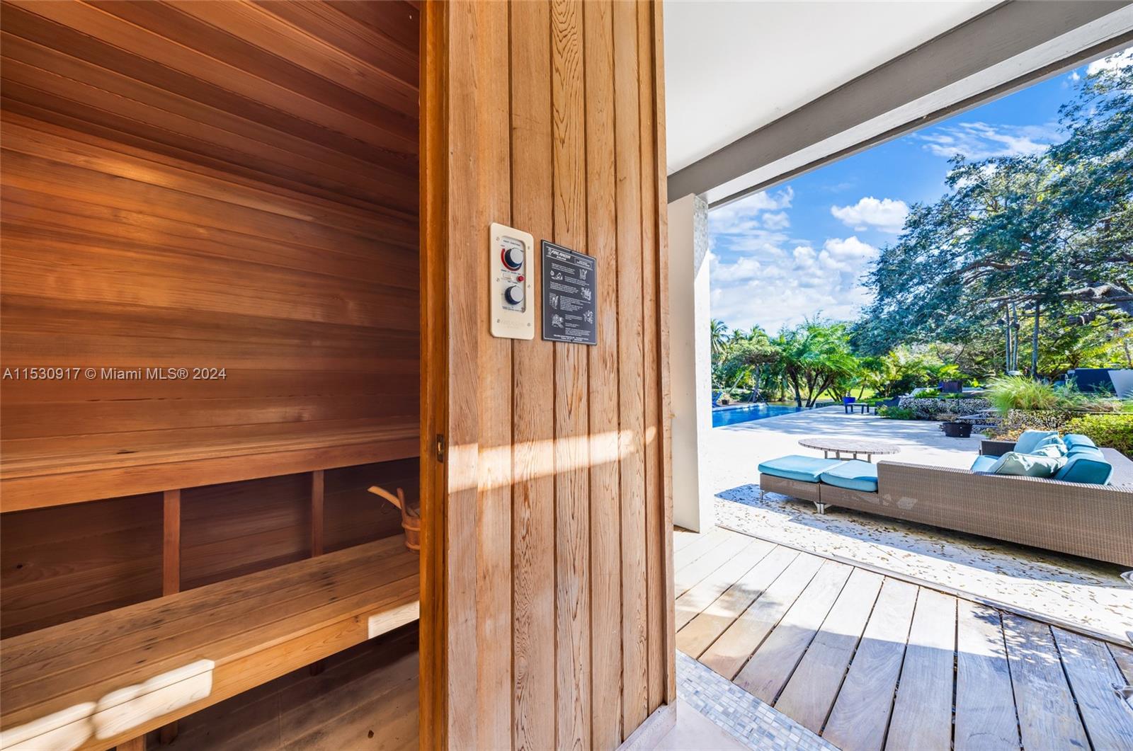 SNAPPER CREEK LAKES SUB - Residential