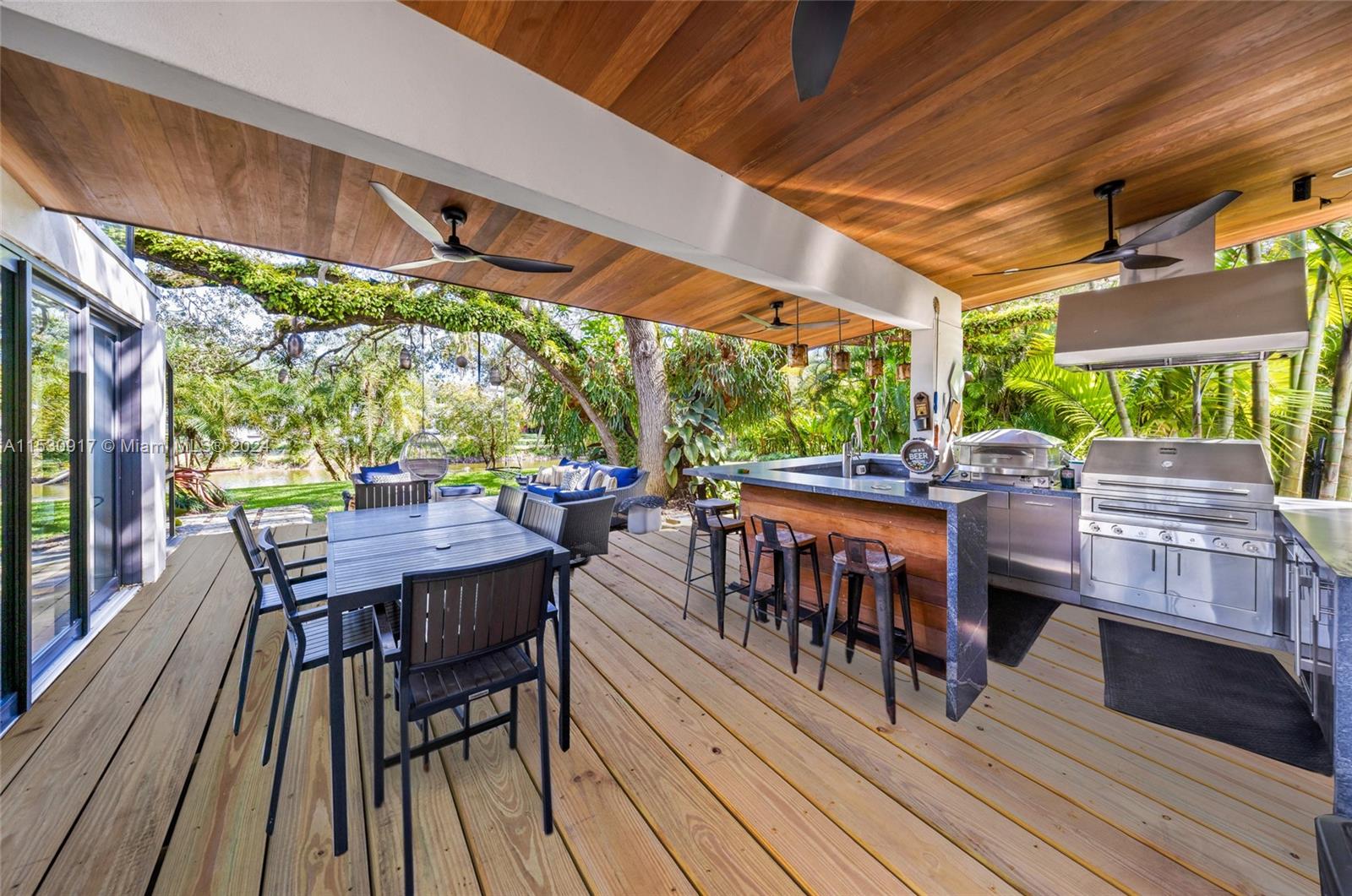 SNAPPER CREEK LAKES SUB - Residential