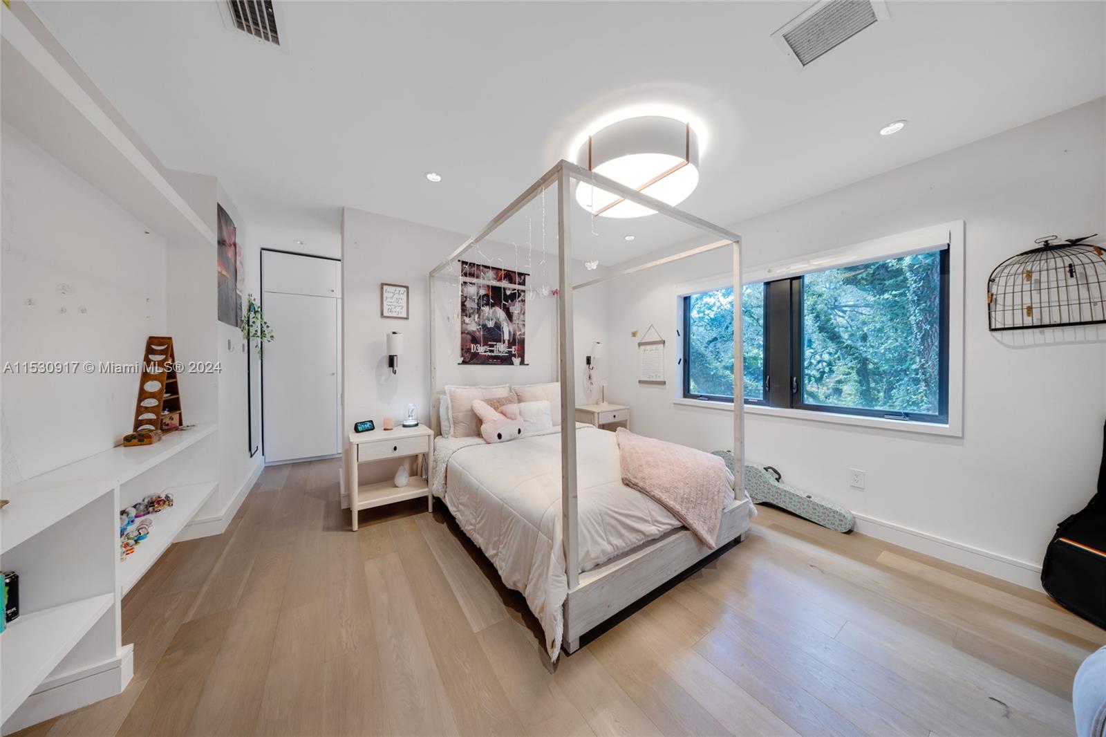 SNAPPER CREEK LAKES SUB - Residential