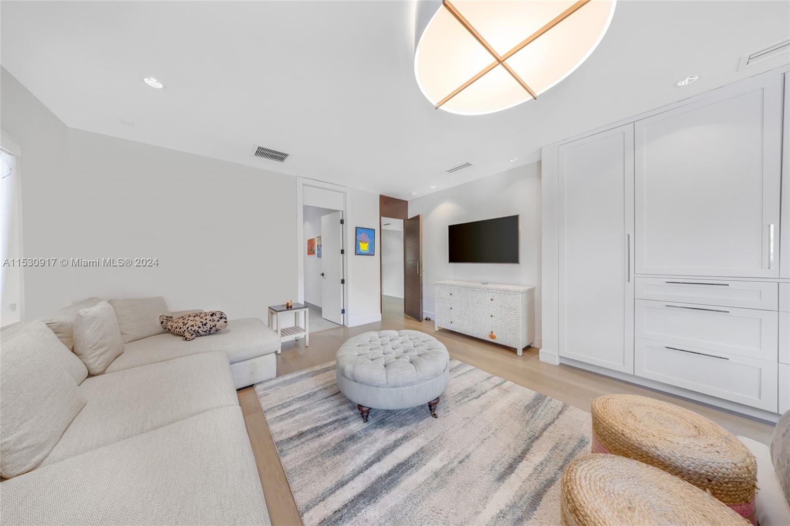 SNAPPER CREEK LAKES SUB - Residential