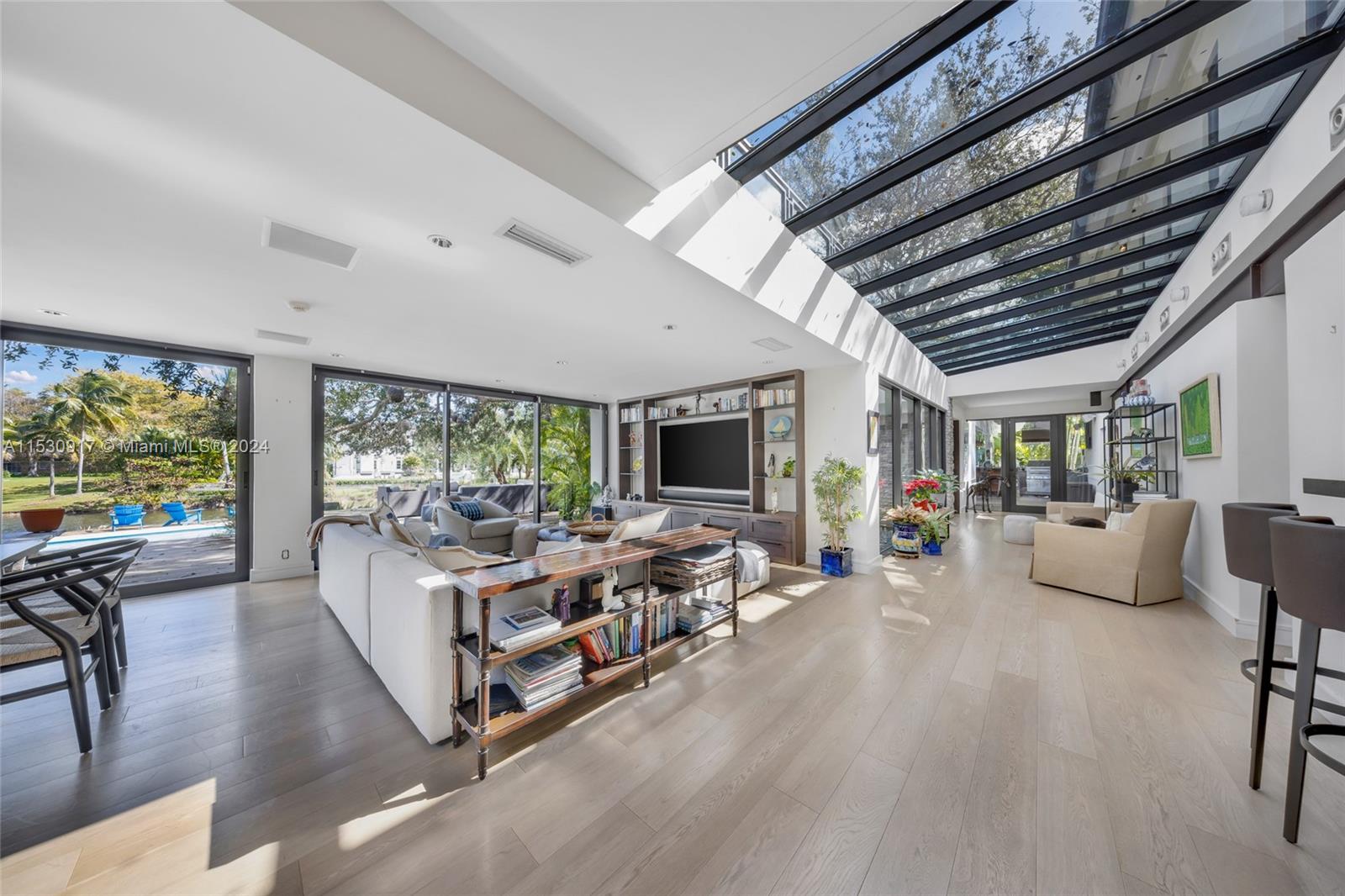 SNAPPER CREEK LAKES SUB - Residential