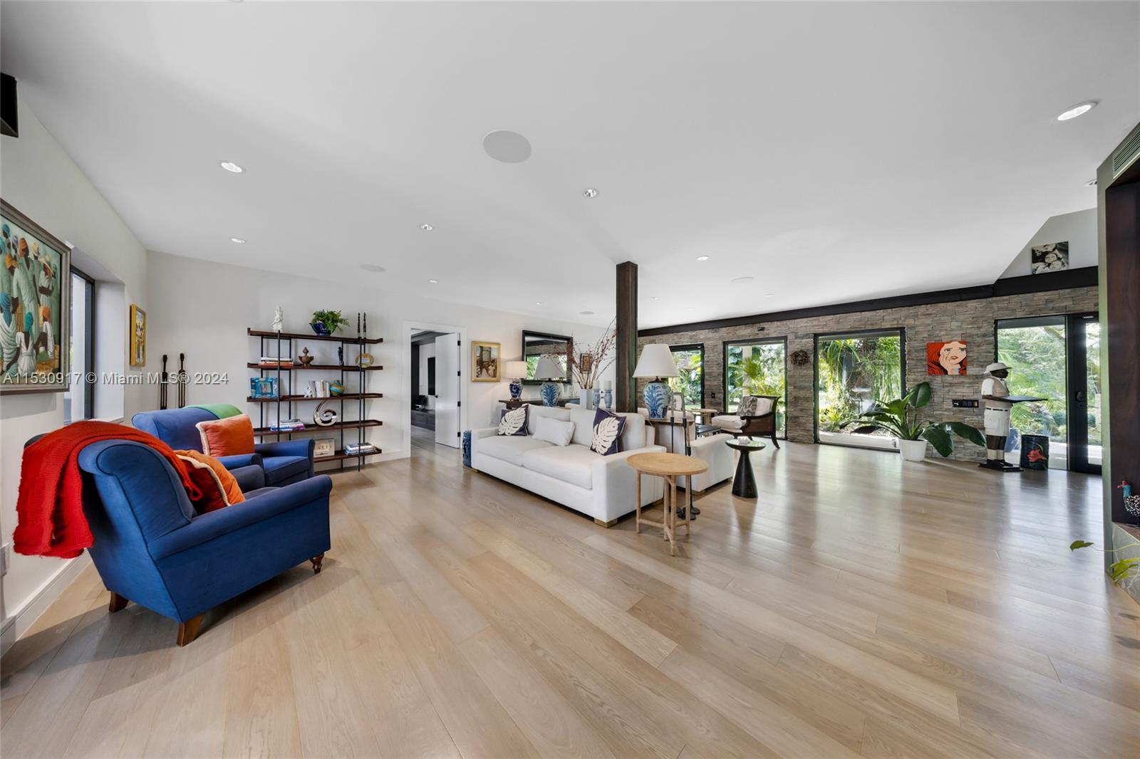 SNAPPER CREEK LAKES SUB - Residential