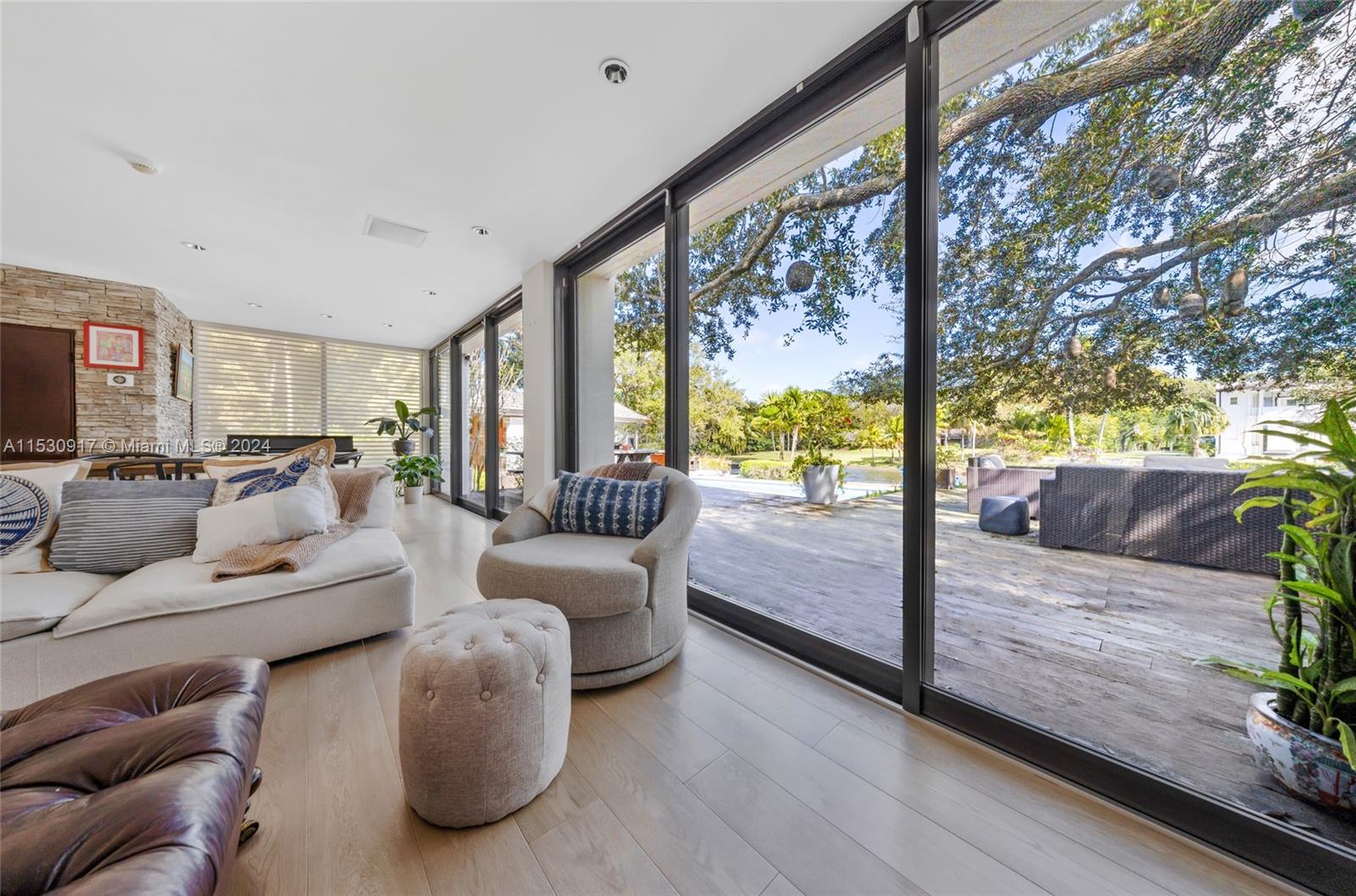 SNAPPER CREEK LAKES SUB - Residential