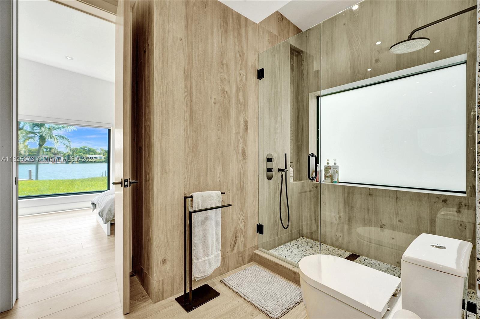 SKY LAKE - Residential