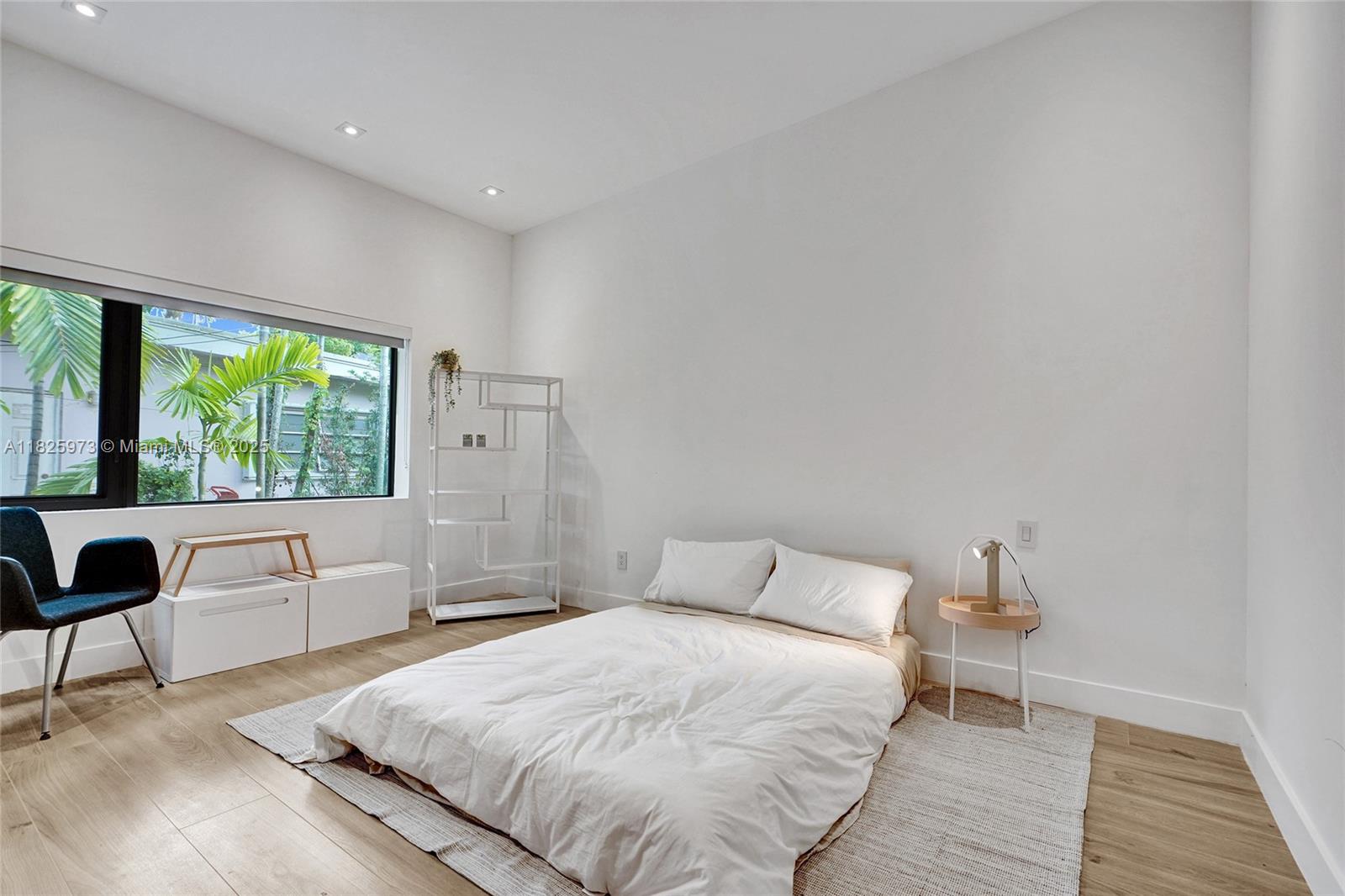 SKY LAKE - Residential