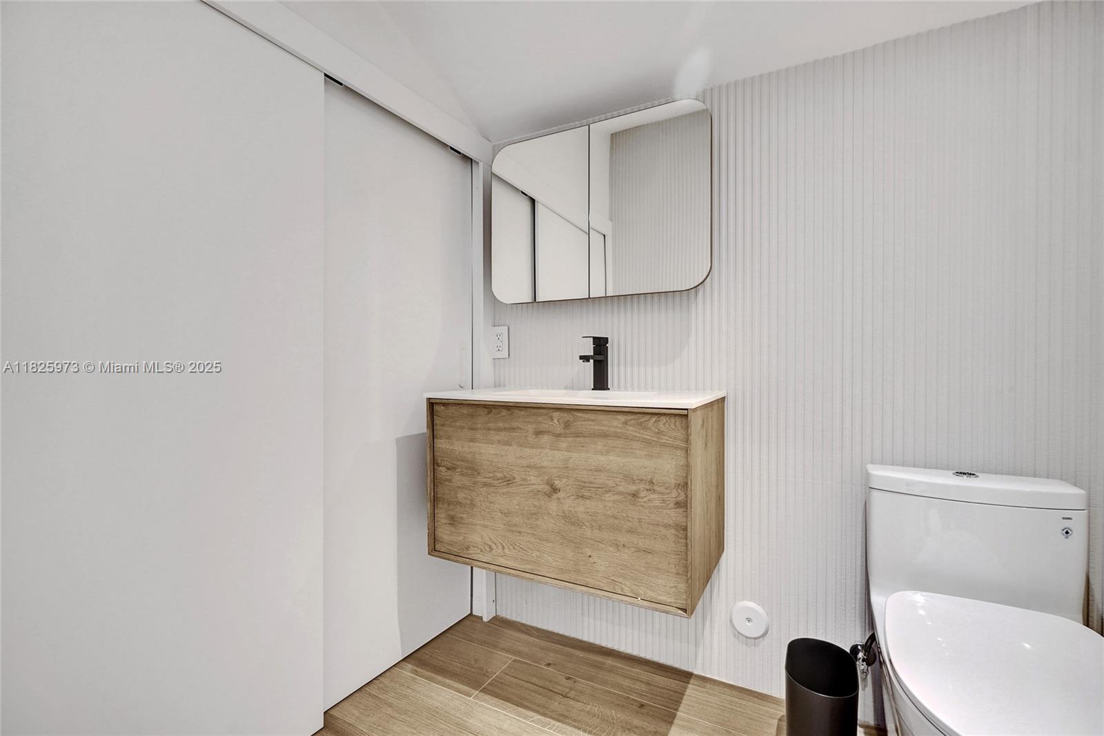 SKY LAKE - Residential