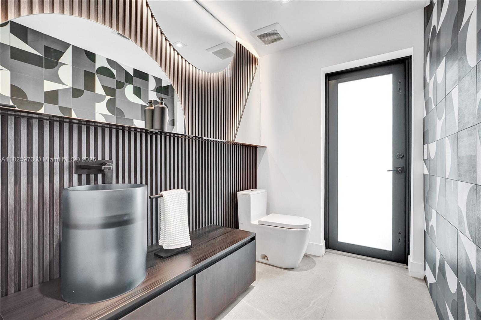 SKY LAKE - Residential