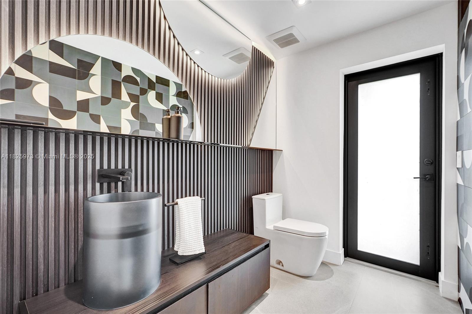 SKY LAKE - Residential